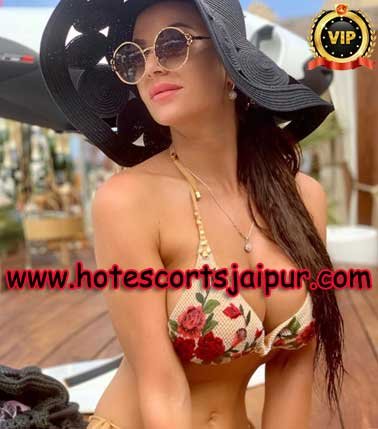 Independent girls in Jaipur